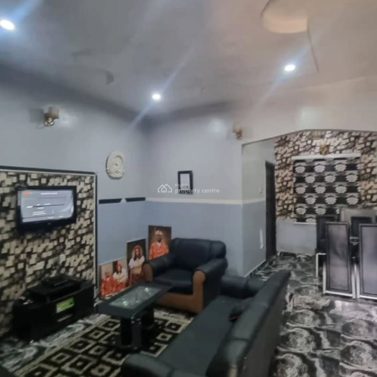 Sharp 2 Bedroom Detached Bungalow with Selfcon & 1 Shop, Unity Estate, Off Rumuokwurusi Tank Flyover, Eneka, Port Harcourt, Rivers, Detached Bungalow for Sale