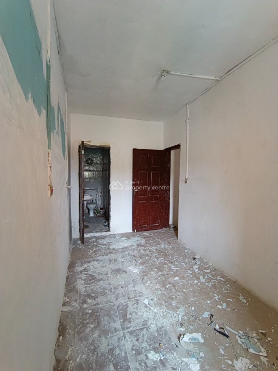 a 2 Bedroom Flat, Igbeofon, By Ologolo Spg, Lekki, Lagos, Flat / Apartment for Rent