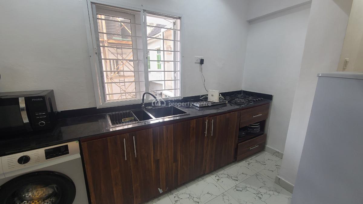 Serviced Miniflat, Off Freedom Way, Lekki Phase 1, Lekki, Lagos, Mini Flat (room and Parlour) for Rent