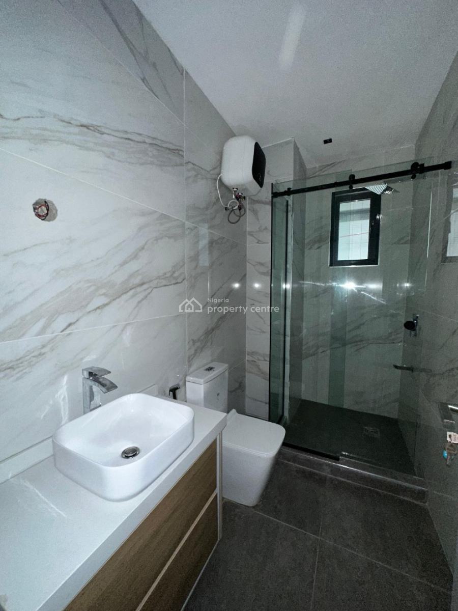 Beautifully Built 1bed Apartment with Pool &gym in Lekki Phase 1, Lekki Phase 1,lekki Lagos ,nigeria, Lekki Phase 1, Lekki, Lagos, Mini Flat (room and Parlour) for Rent