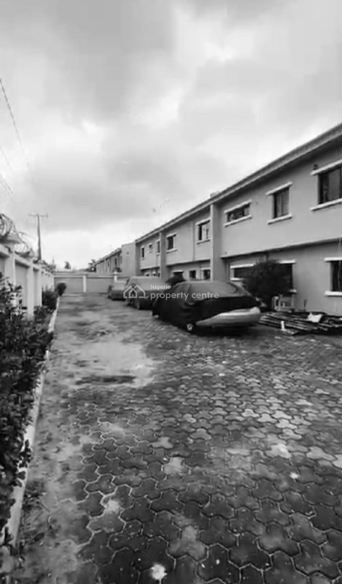 Restructured 4 Units of Duplexes, Victoria Island (vi), Lagos, Office Space for Rent