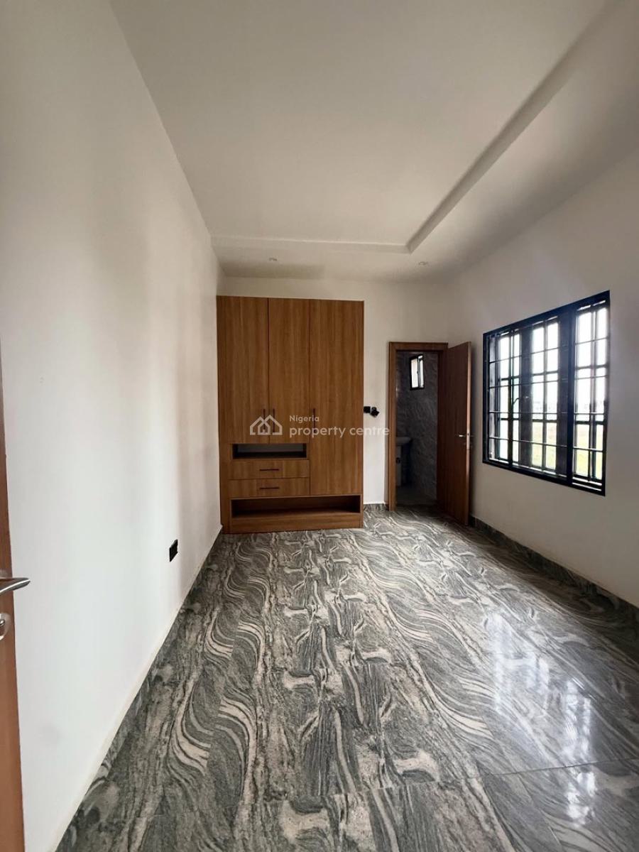 Newly Built 5 Bedroom Spacious Terrace Duplex,2 Rooms Bq, Basement,, Serene Neighborhood, Guzape District, Abuja, Terraced Duplex for Sale