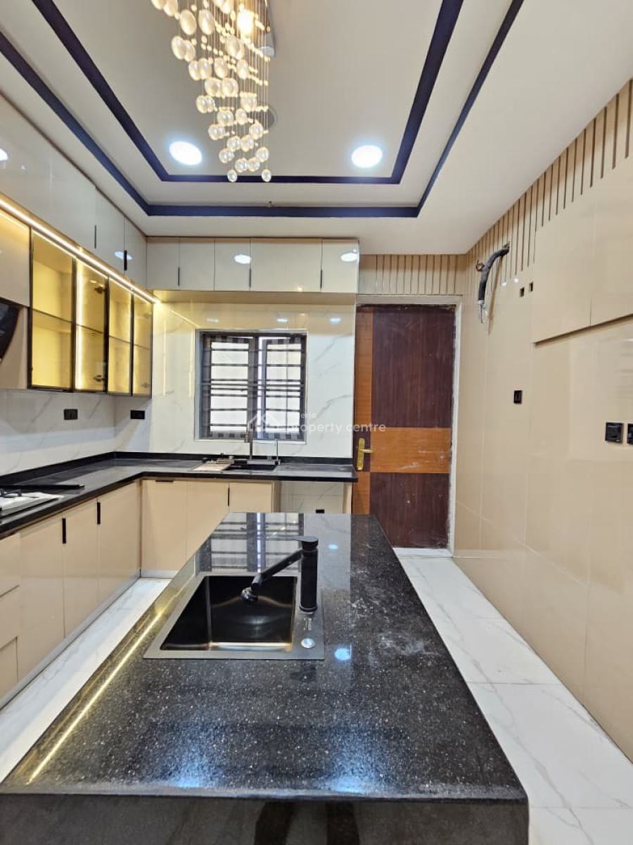 Lovely 5 Bedroom Fully Detached Duplex with Bq in a Secure Estate, Chevron, Lekki, Lagos, Detached Duplex for Sale