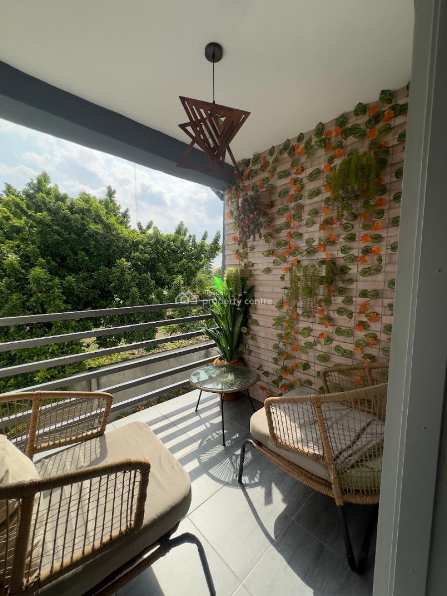 in Serene Environment in New Bodija Estate Well Furnished  with a Free, a Place to Refresh Your Memories, New Bodija, Ibadan, Oyo, Hotel / Guest House for Rent