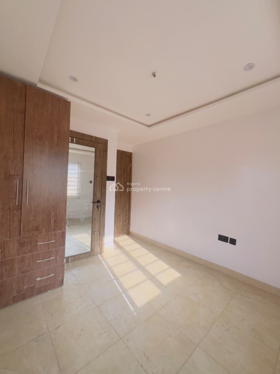 Sleek 3bedroom Apartment, Lekki Phase 1, Lekki, Lagos, Flat / Apartment for Rent