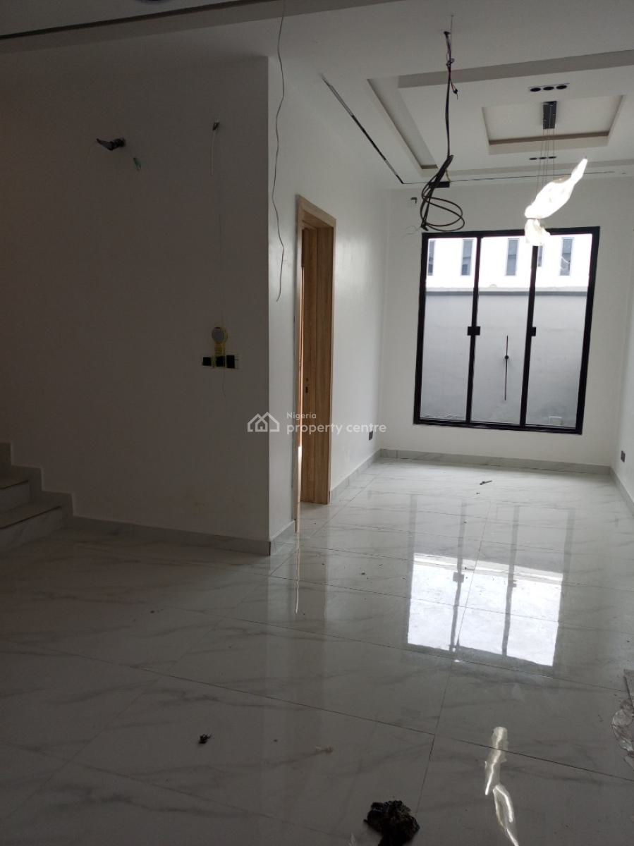 Brand New 4bedroom Terrace with Bq Pool Gym 24hours Light, Heart of Lekki, Lekki Phase 1, Lekki, Lagos, Terraced Duplex for Sale