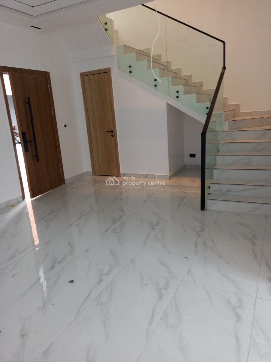 Brand New 4bedroom Terrace with Bq Pool Gym 24hours Light, Heart of Lekki, Lekki Phase 1, Lekki, Lagos, Terraced Duplex for Sale