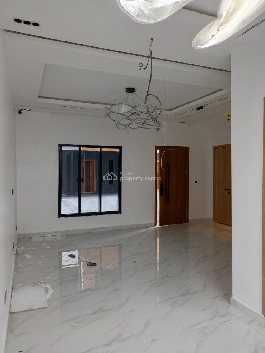 Brand New 4bedroom Terrace with Bq Pool Gym 24hours Light, Heart of Lekki, Lekki Phase 1, Lekki, Lagos, Terraced Duplex for Sale