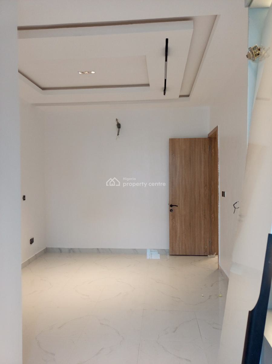 Brand New 4bedroom Terrace with Bq Pool Gym 24hours Light, Heart of Lekki, Lekki Phase 1, Lekki, Lagos, Terraced Duplex for Sale