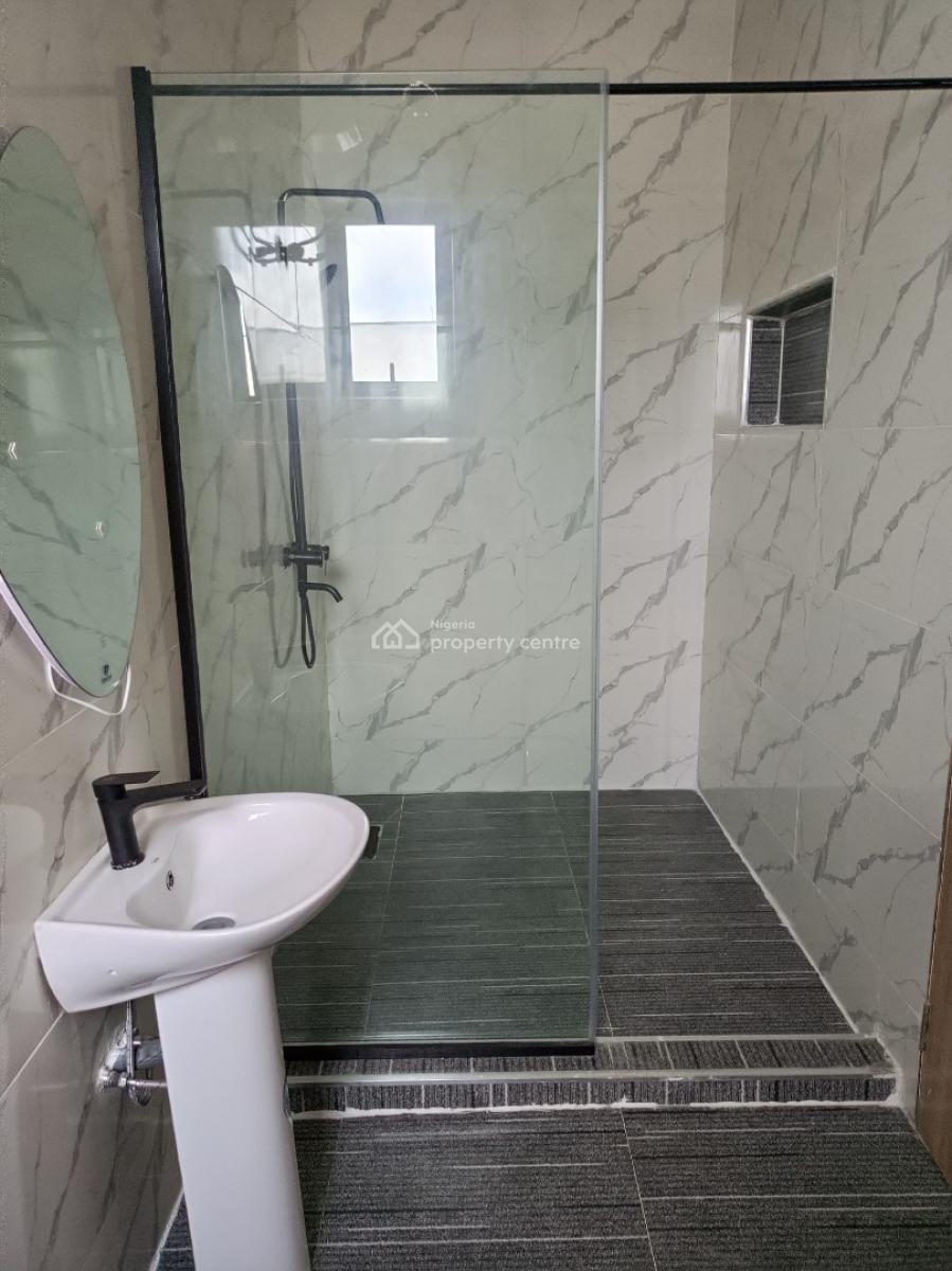 Brand New 4bedroom Terrace with Bq Pool Gym 24hours Light, Heart of Lekki, Lekki Phase 1, Lekki, Lagos, Terraced Duplex for Sale