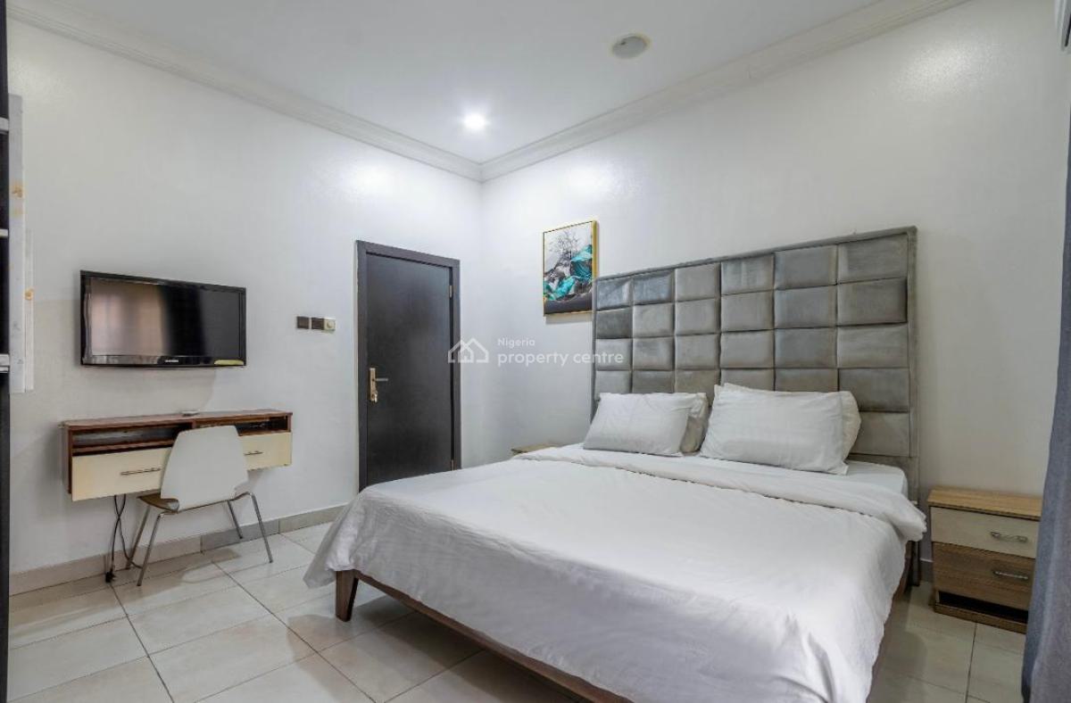4 Bedroom Self-compound, Spar-road, Ikate, Lekki, Lagos, Flat / Apartment Short Let