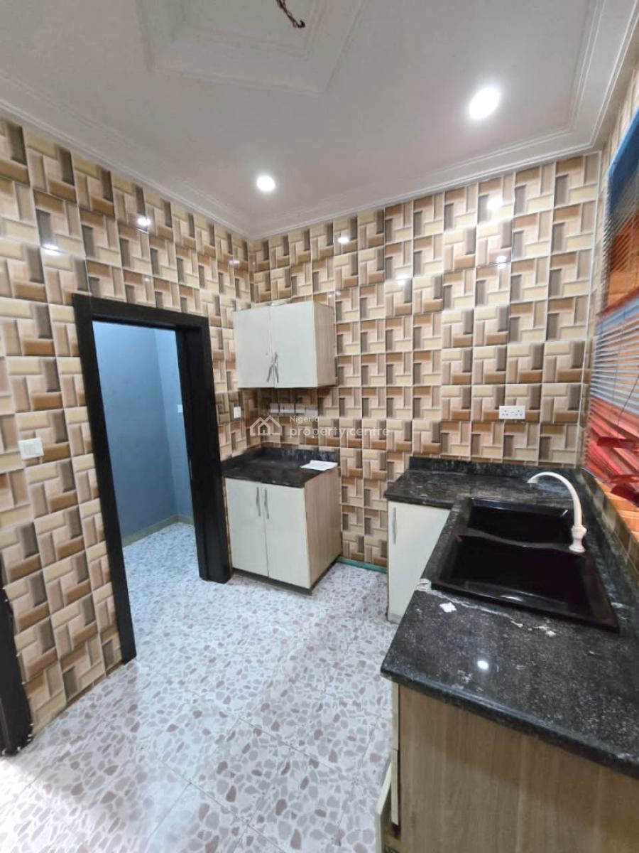 Luxuriously Built 2bedroom, Gra Phase 2, Magodo, Lagos, Flat / Apartment for Rent