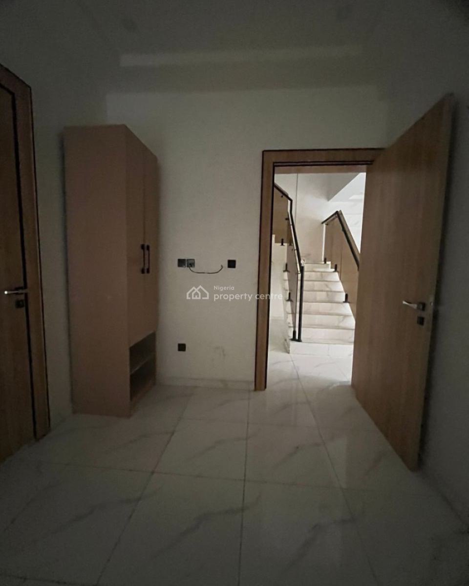 Lovely 4 Bedroom Semi Detached Duplex with Bq, Chevron, Lekki, Lagos, Semi-detached Duplex for Sale