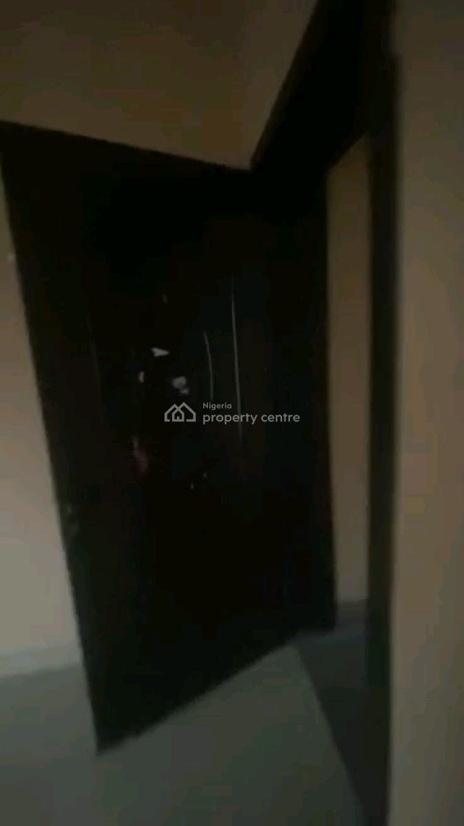 Relatively New Standard 2 Bedroom Flat, Upstairs All Rooms Ensuite, Off Pedro Road, Palmgrove, Shomolu, Lagos, Flat / Apartment for Rent