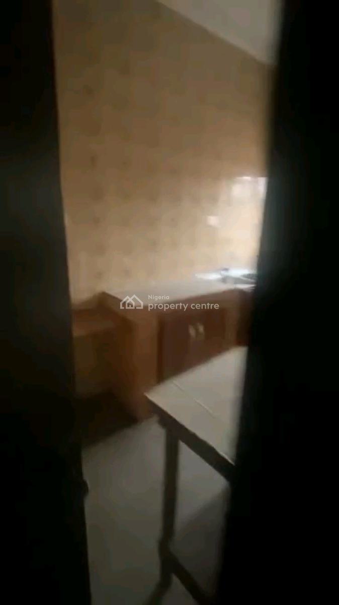 Relatively New Standard 2 Bedroom Flat, Upstairs All Rooms Ensuite, Off Pedro Road, Palmgrove, Shomolu, Lagos, Flat / Apartment for Rent