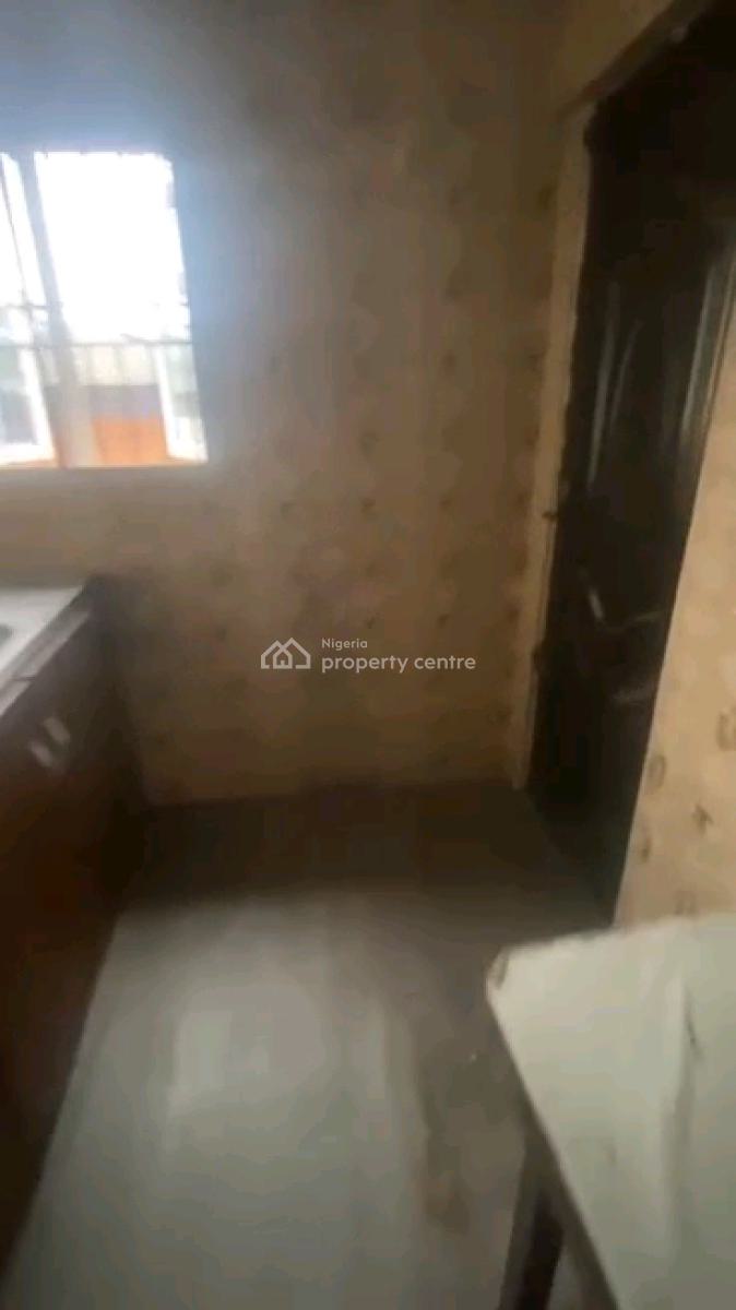 Relatively New Standard 2 Bedroom Flat, Upstairs All Rooms Ensuite, Off Pedro Road, Palmgrove, Shomolu, Lagos, Flat / Apartment for Rent