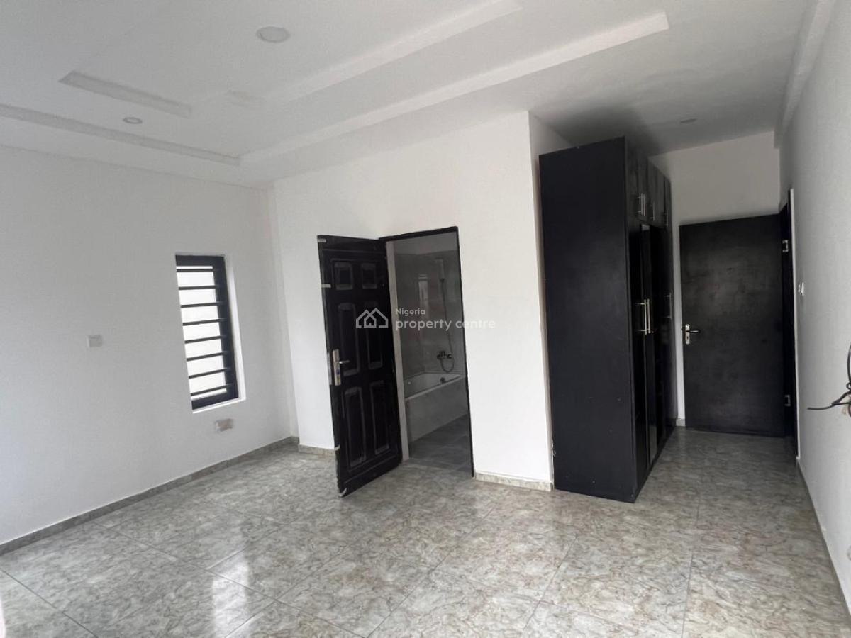 Very Clean and Spacious 2 Bedroom Apartment, Thomas Estate, Ajah, Lagos, Flat / Apartment for Rent