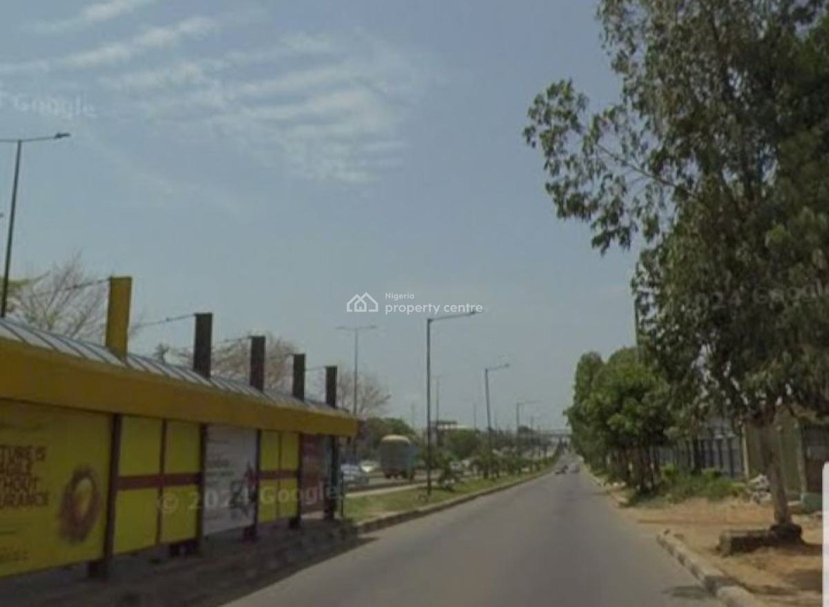 Commercial Property on 4,000sqm Land, Facing Ikorodu Road, Obanikoro, Shomolu, Lagos, Commercial Property for Sale