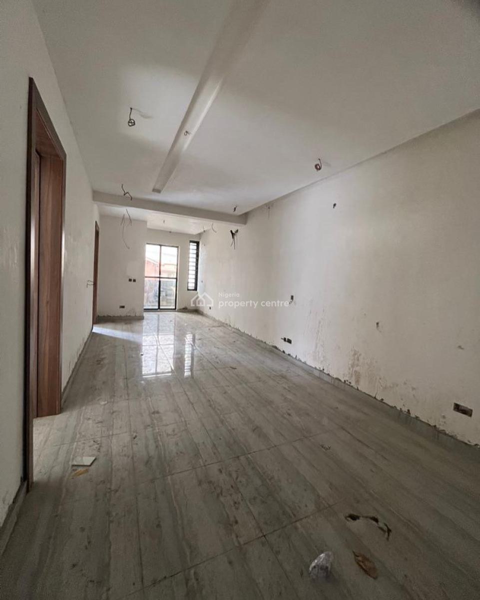 Lovely 2 Bedroom Apartment with Bq, Ologolo, Ologolo, Lekki, Lagos, Block of Flats for Sale