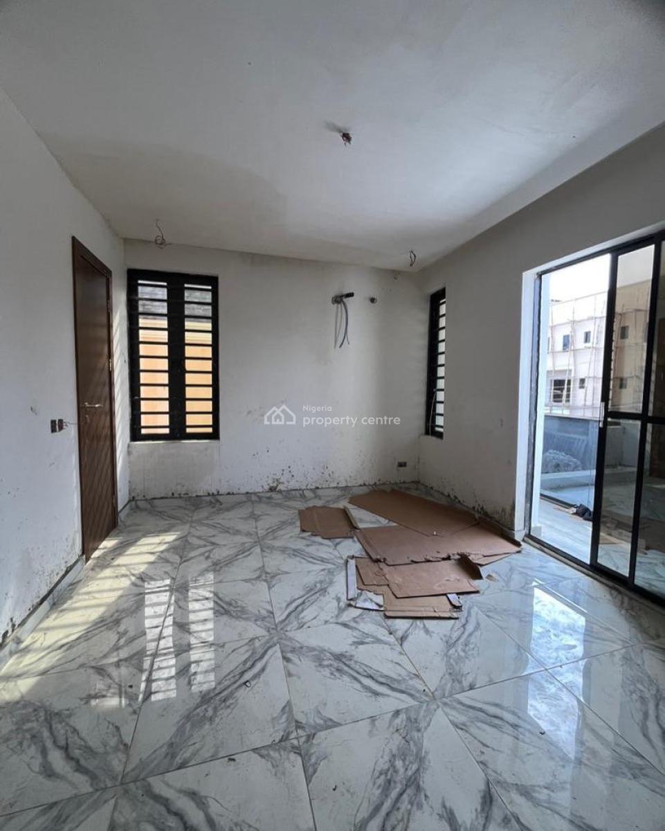 Lovely 2 Bedroom Apartment with Bq, Ologolo, Ologolo, Lekki, Lagos, Block of Flats for Sale