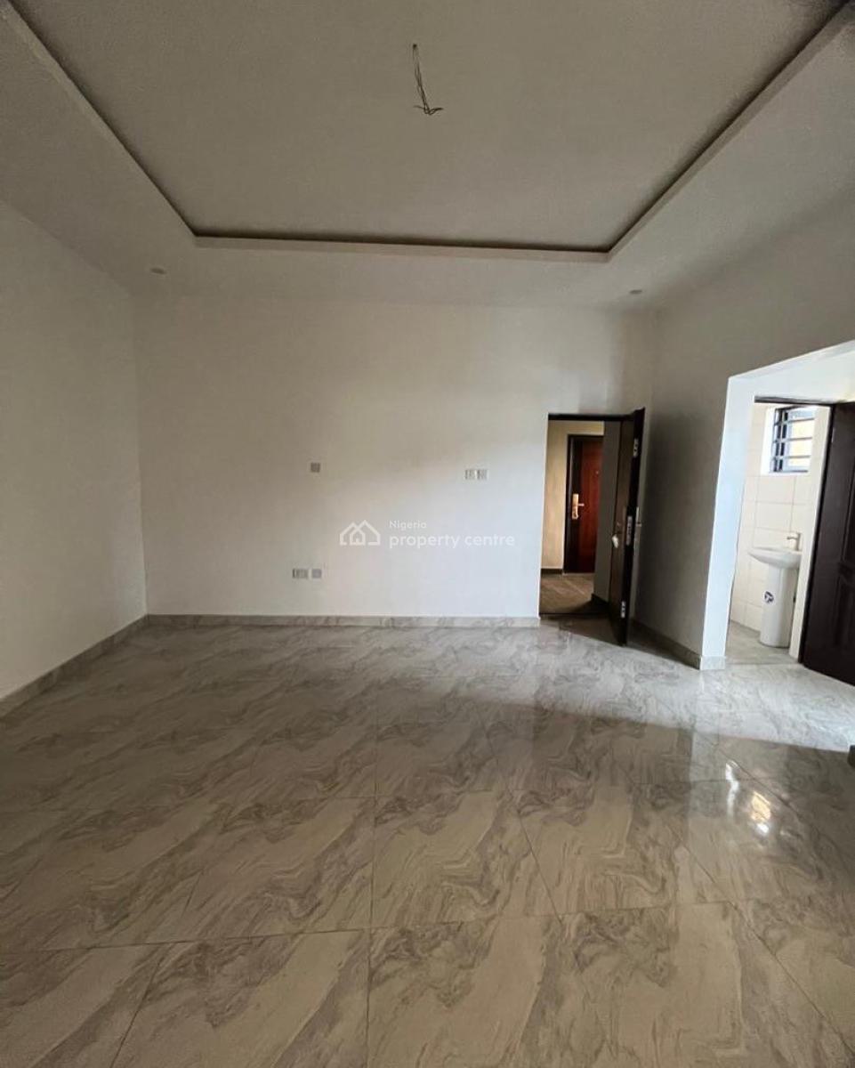 Lovely 2 Bedroom Apartment, Ologolo, Ologolo, Lekki, Lagos, Block of Flats for Sale