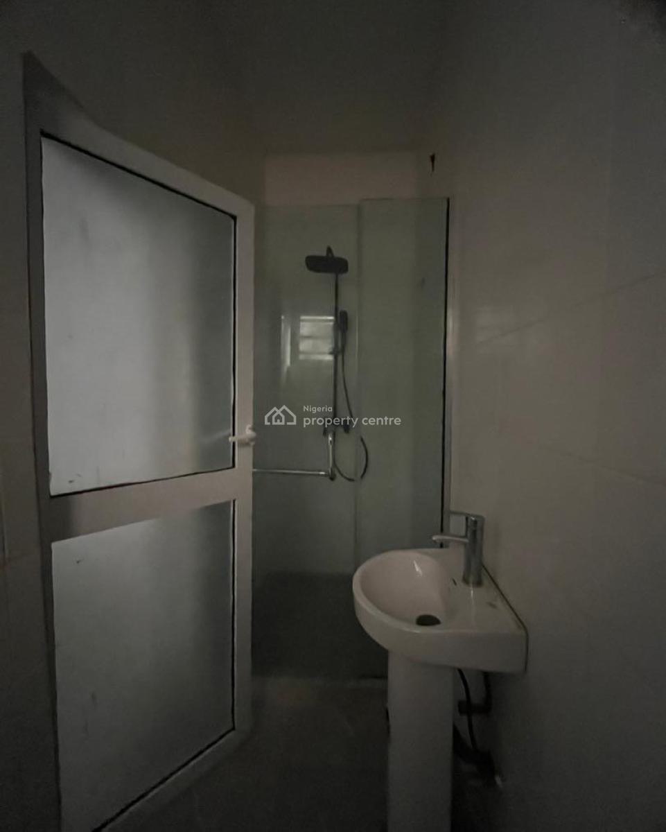Lovely 2 Bedroom Apartment, Ologolo, Ologolo, Lekki, Lagos, Block of Flats for Sale