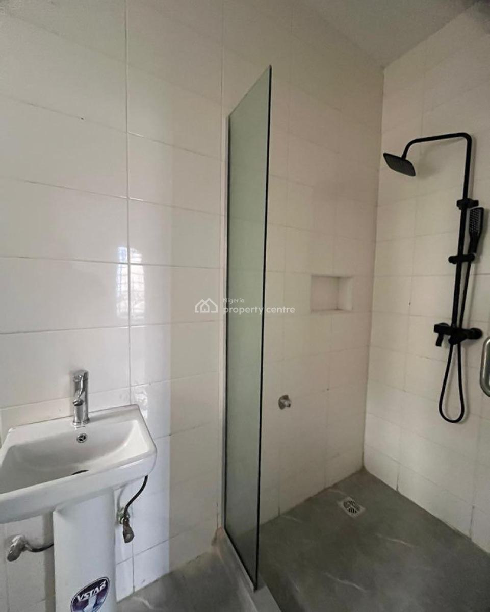 Lovely 2 Bedroom Apartment, Ologolo, Ologolo, Lekki, Lagos, Block of Flats for Sale