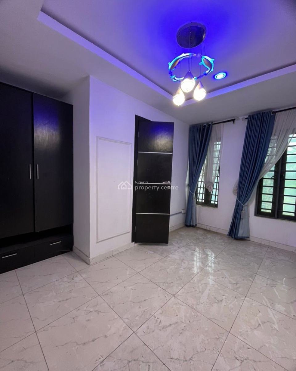 Lovely 2 Bedroom Apartment, Ologolo, Ologolo, Lekki, Lagos, Block of Flats for Sale