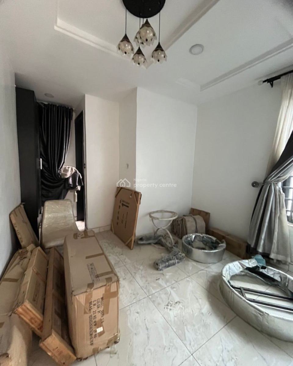 Lovely 2 Bedroom Apartment, Ologolo, Ologolo, Lekki, Lagos, Block of Flats for Sale
