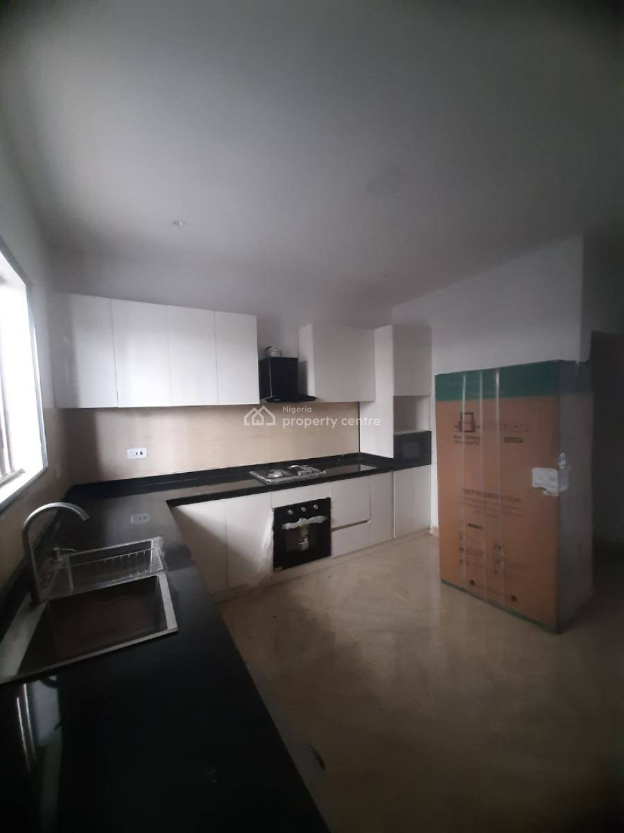 4 Bedroom En-suite New Townhouse with Fully Fitted Kitchen, Cooker, He, Lekki Phase 1, Lekki, Lagos, Terraced Duplex for Rent