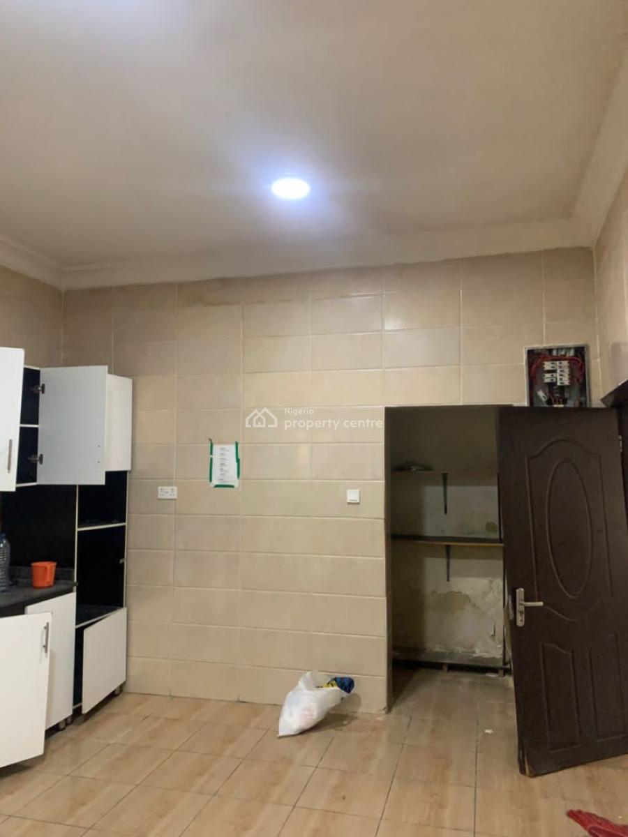 Lovely 4 Bedrooms Semi Detached with a Bq, Chevron, Lekki, Lagos, House for Rent