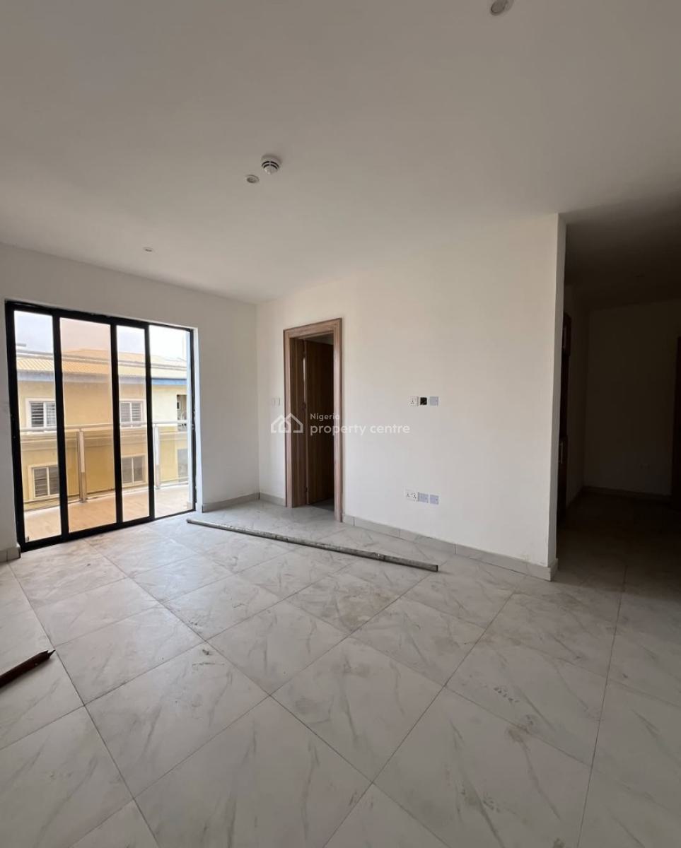 3 Bedroom En-suite New Serviced Flat with Fitted Kitchen, Elevator, Sw, Ikate Elegushi, Lekki, Lagos, Flat / Apartment for Rent