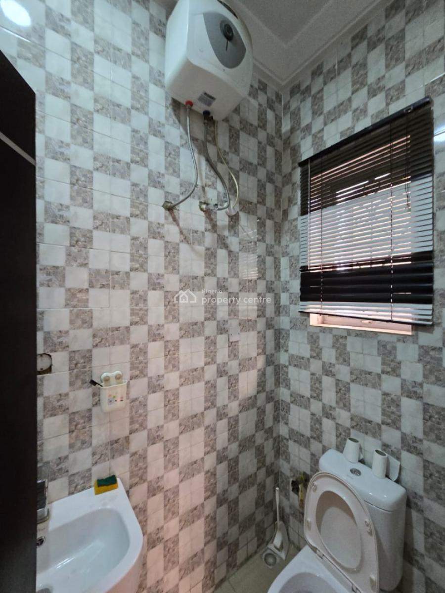 Standard Built 2bedroom Flat with Pop/3toilet at Magodo Gra Phase2, Magodo, Gra Phase 2, Magodo, Lagos, Flat / Apartment for Rent