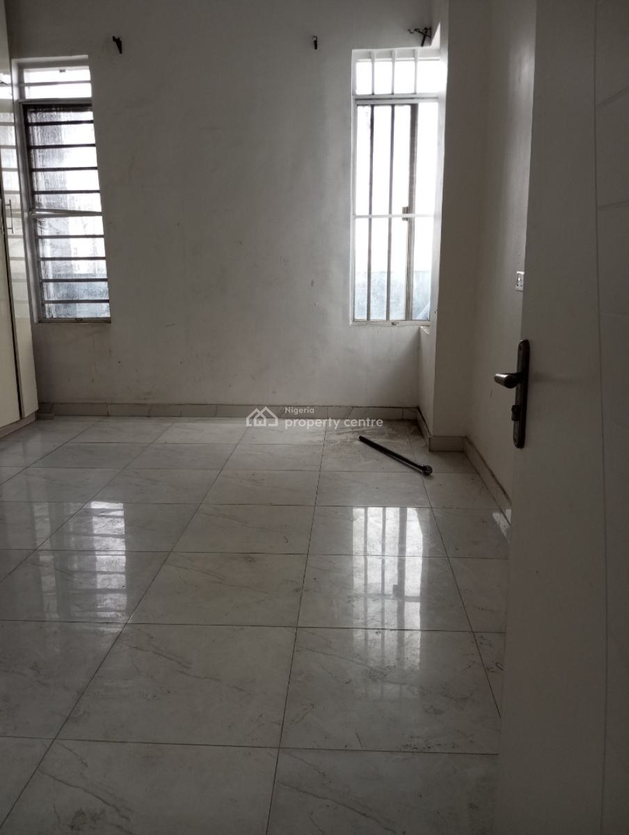 Specious Semi Master Bedroom, Along Chevron, Lekki, Lagos, Self Contain (single Rooms) for Rent
