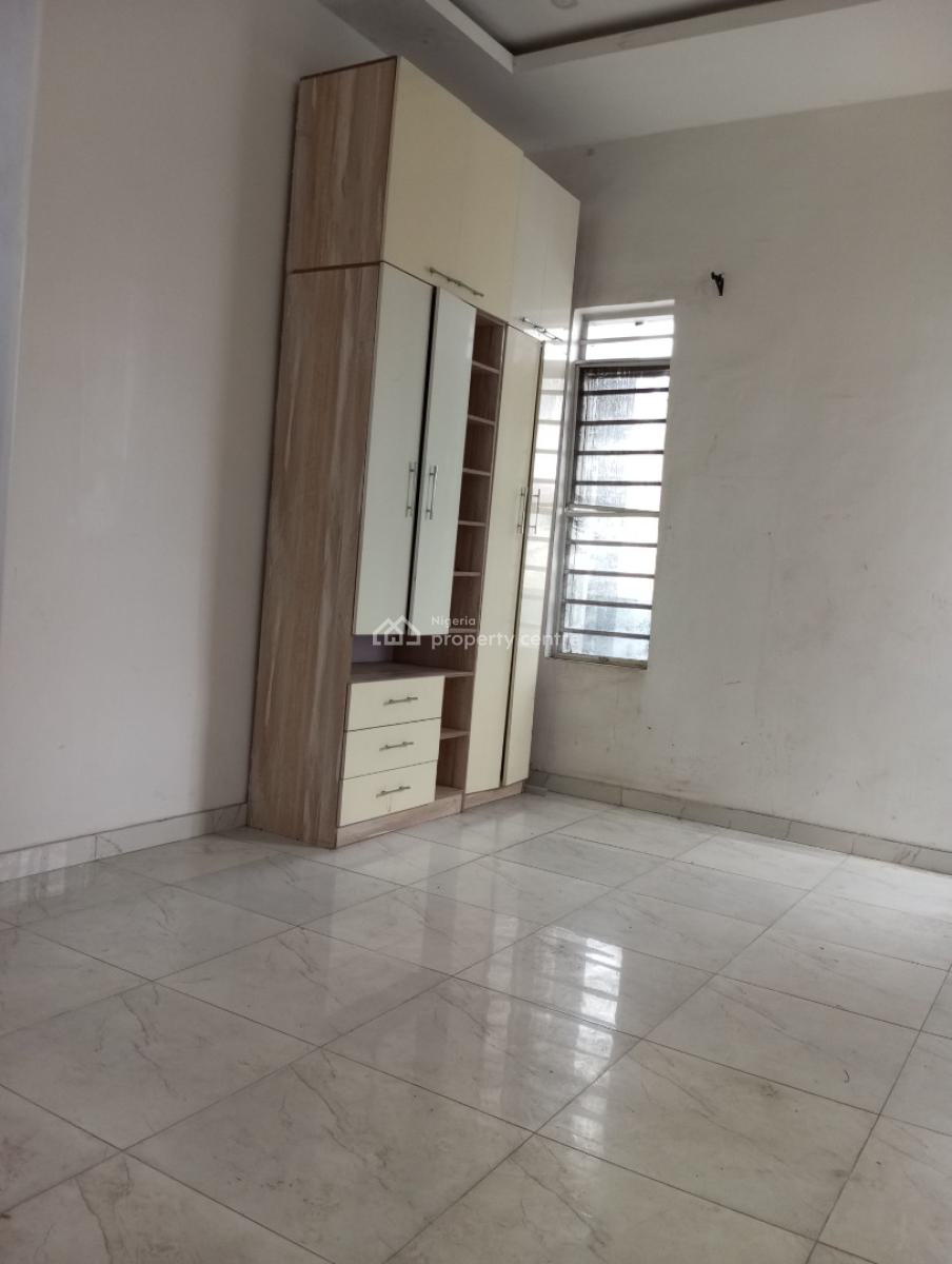 Specious Semi Master Bedroom, Along Chevron, Lekki, Lagos, Self Contain (single Rooms) for Rent