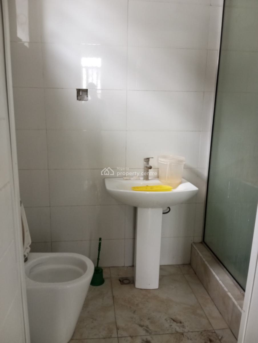 Specious Semi Master Bedroom, Along Chevron, Lekki, Lagos, Self Contain (single Rooms) for Rent