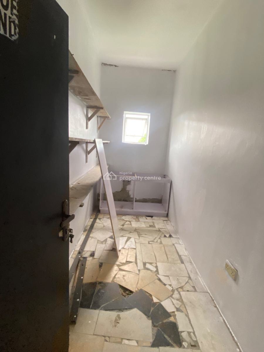 Luxury Spacious Mini Flat Chevron, Chevron , in an Estate Well Secured. and Flood Free, Lekki, Lagos, Mini Flat (room and Parlour) for Rent