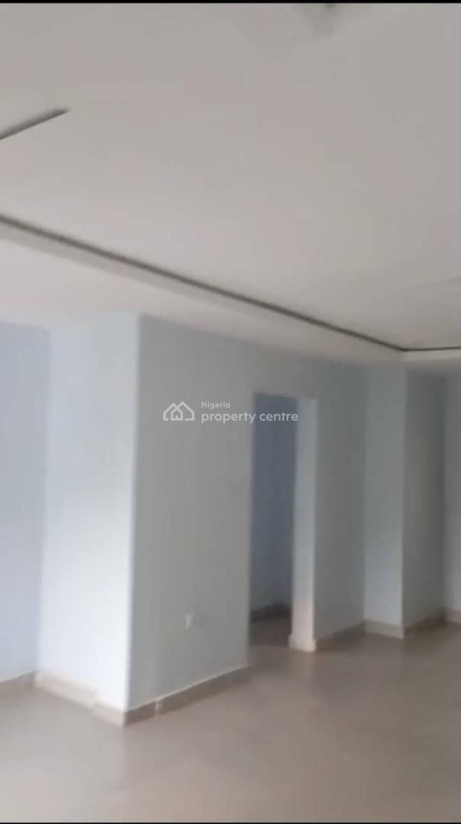 Lovely 2bedroom Flat Upstairs, Inside an Estate, Anthony, Maryland, Lagos, Flat / Apartment for Rent