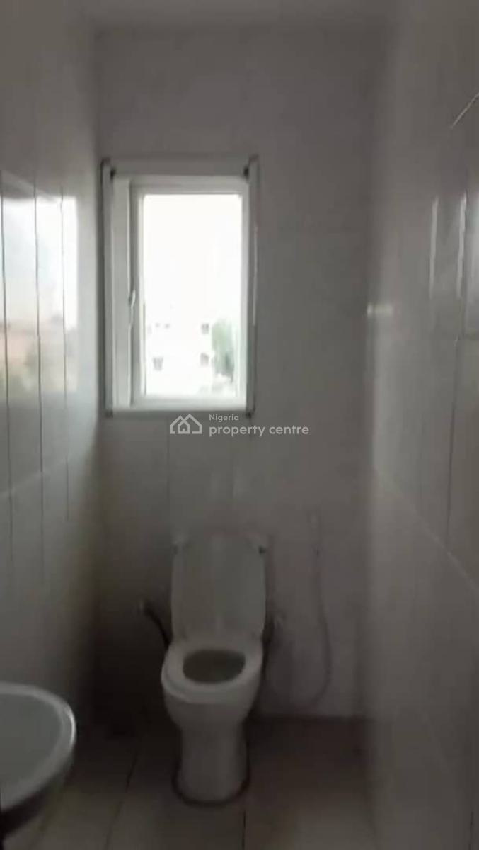 Lovely 2bedroom Flat Upstairs, Inside an Estate, Anthony, Maryland, Lagos, Flat / Apartment for Rent