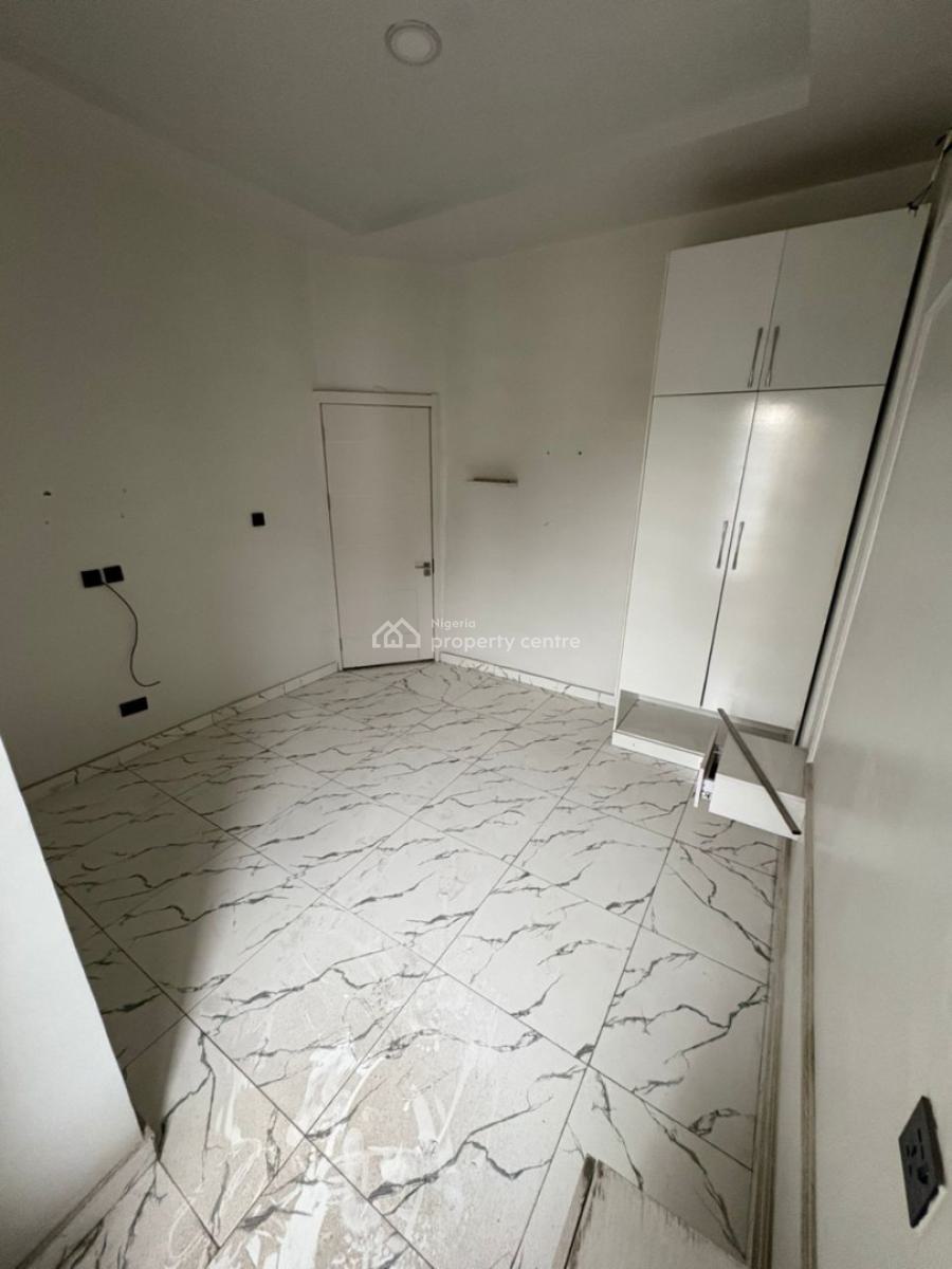 Spacious Single Room, Lekki, Lagos, Flat / Apartment for Rent