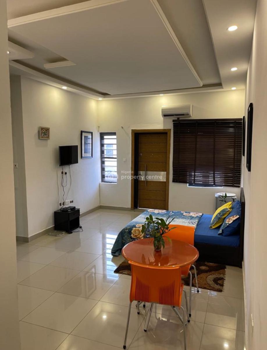 Exquisite Mini Flat Apartment, Near Lagos Business School, Sangotedo, Ajah, Lagos, Mini Flat (room and Parlour) Short Let