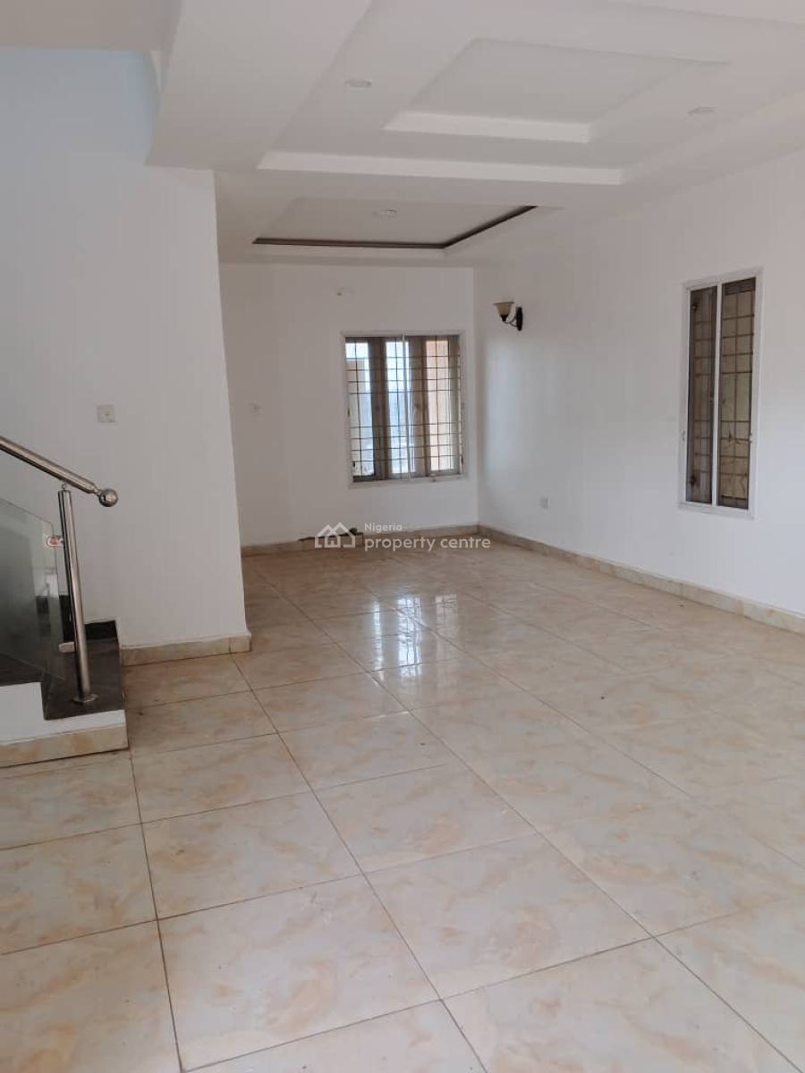 Luxury 4 Bedroom Terrace Duplex with 1 Room Bq, Guzape District, Abuja, Terraced Duplex for Rent