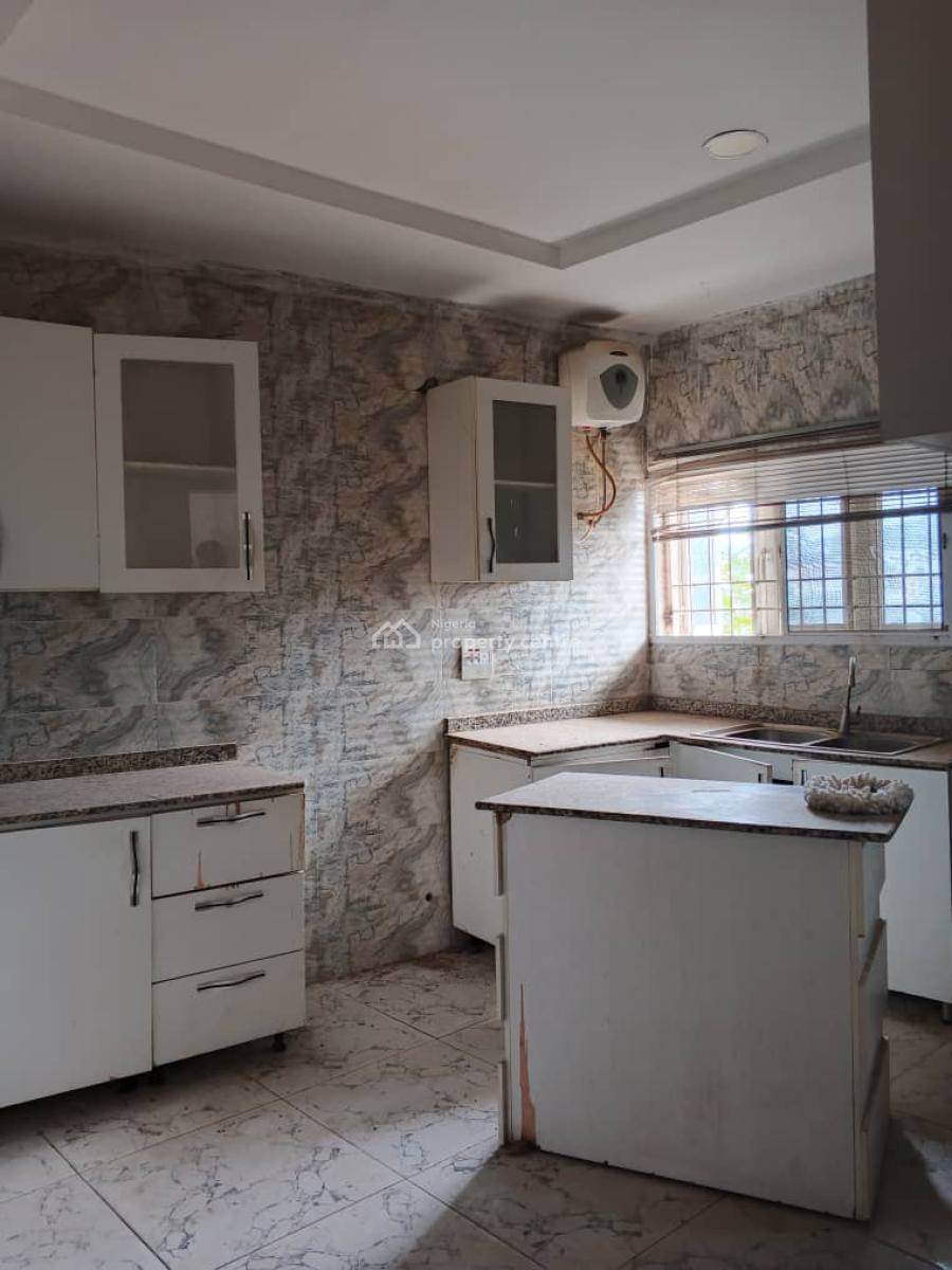 Luxury 4 Bedroom Terrace Duplex with 1 Room Bq, Guzape District, Abuja, Terraced Duplex for Rent