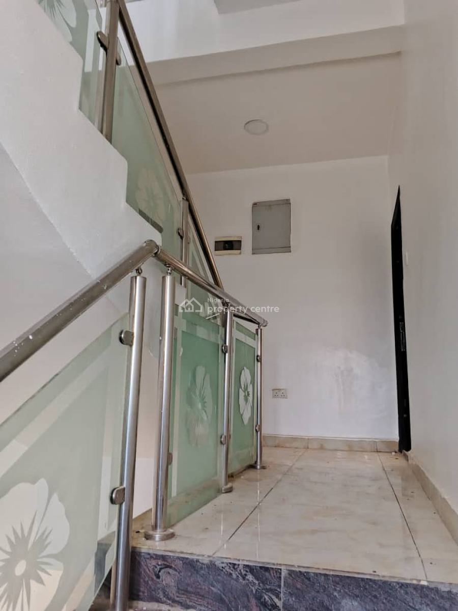 Luxury 4 Bedroom Terrace Duplex with 1 Room Bq, Guzape District, Abuja, Terraced Duplex for Rent