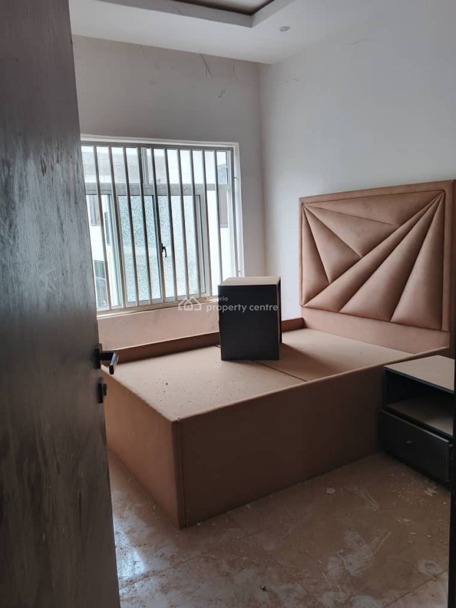 Partially Furnished 4 Bedroom Terraced Duplex with Bq, Guzape District, Abuja, Terraced Duplex for Rent