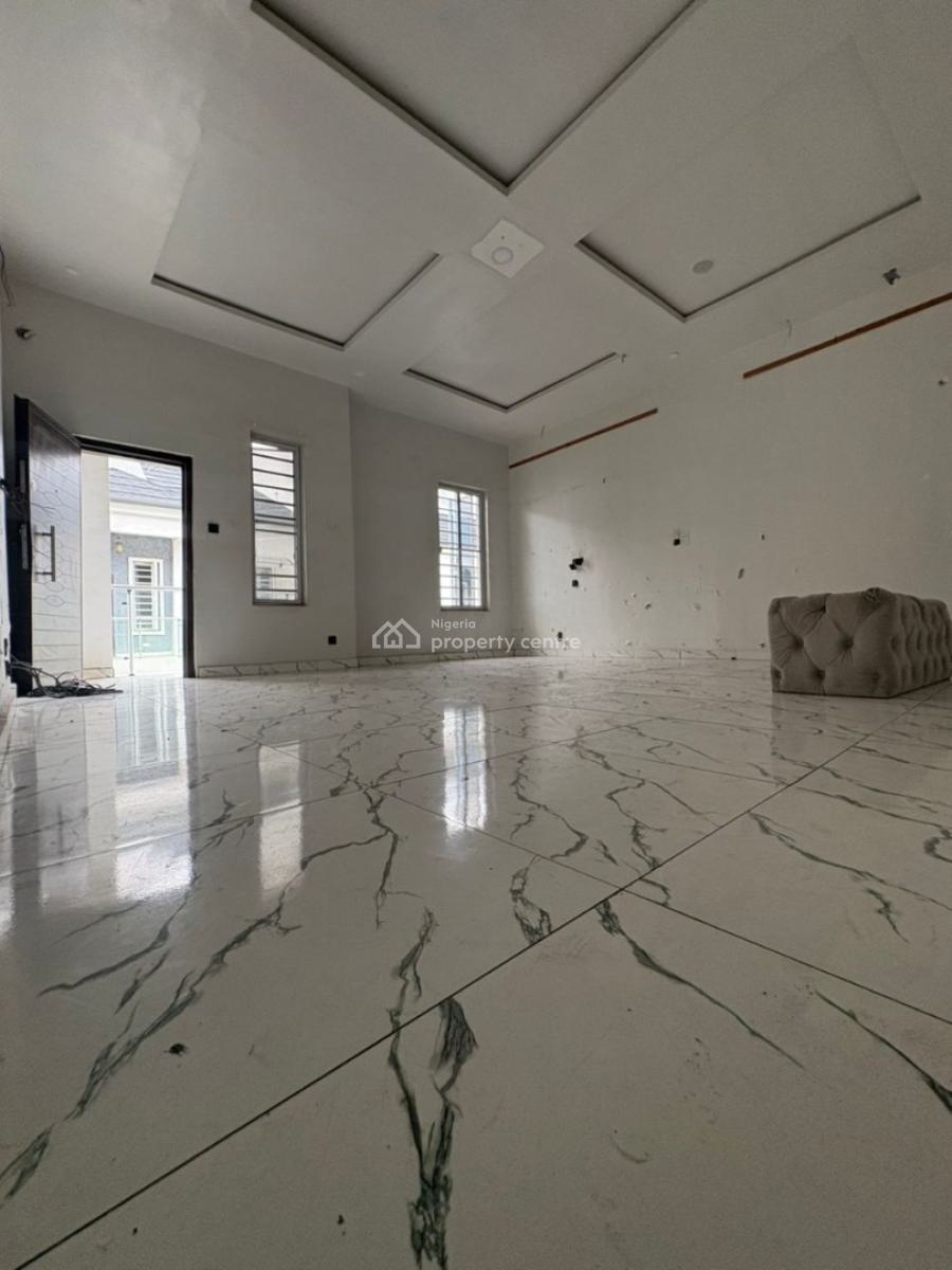 Spacious Master Bedroom, Lekki, Lagos, Flat / Apartment for Rent