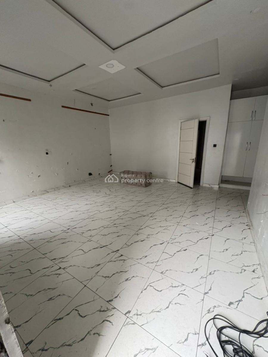 Spacious Master Bedroom, Lekki, Lagos, Flat / Apartment for Rent