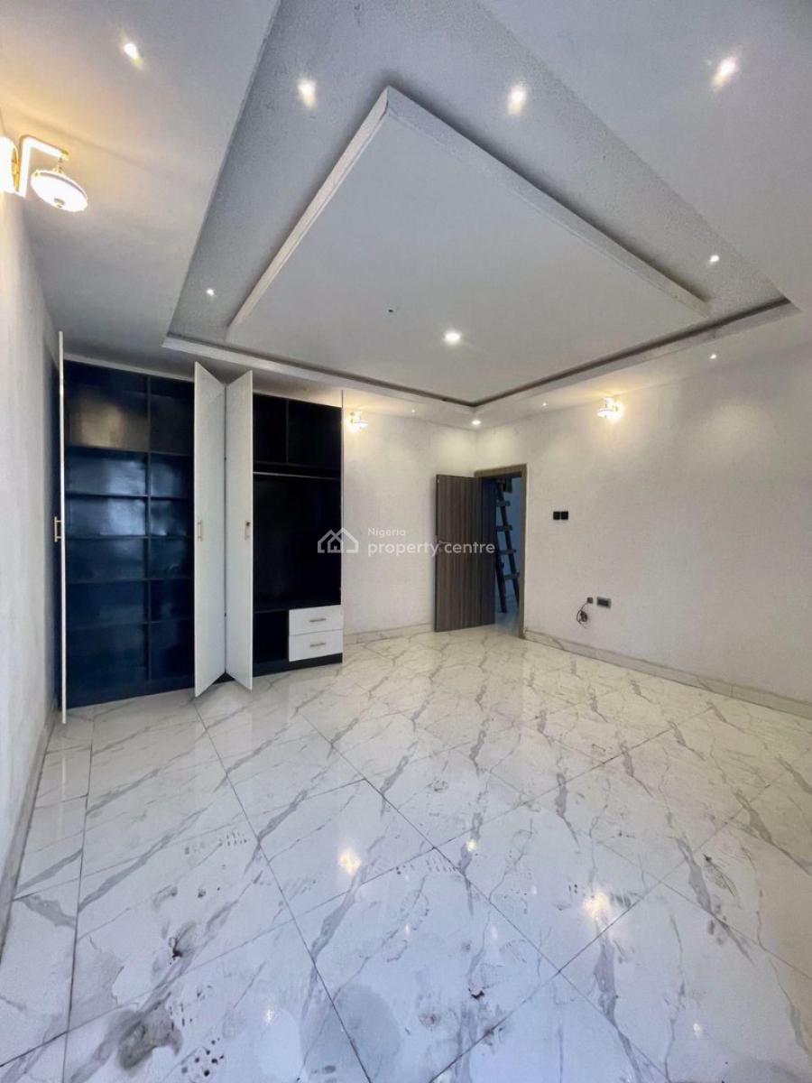 Elegant 3 Bedroom Terrace Duplex Plus Garage & a Room Bq, Yaba, Lagos, Terraced Duplex for Sale