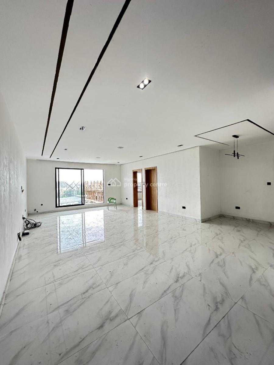 Beautiful 2 Bedroom Apartment with an Elevator Gym Pool and a Bq, Lekki Phase 1, Lekki, Lagos, Flat / Apartment for Sale