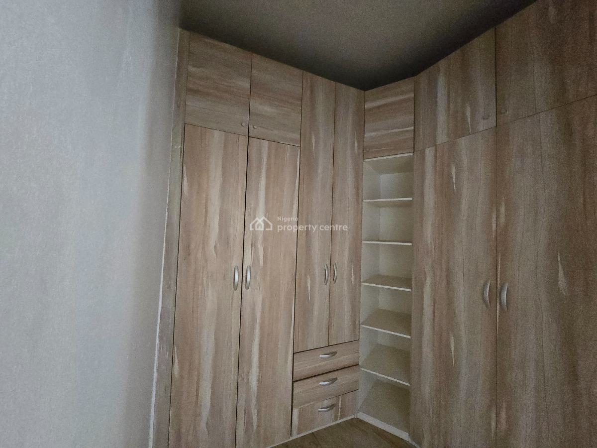 Nicely Finished and Well Located Serviced 4 Bedroom Terrace Duplex, Riverside Estate, Chevron Toll Gate, Lekki, Lagos, Terraced Duplex for Sale